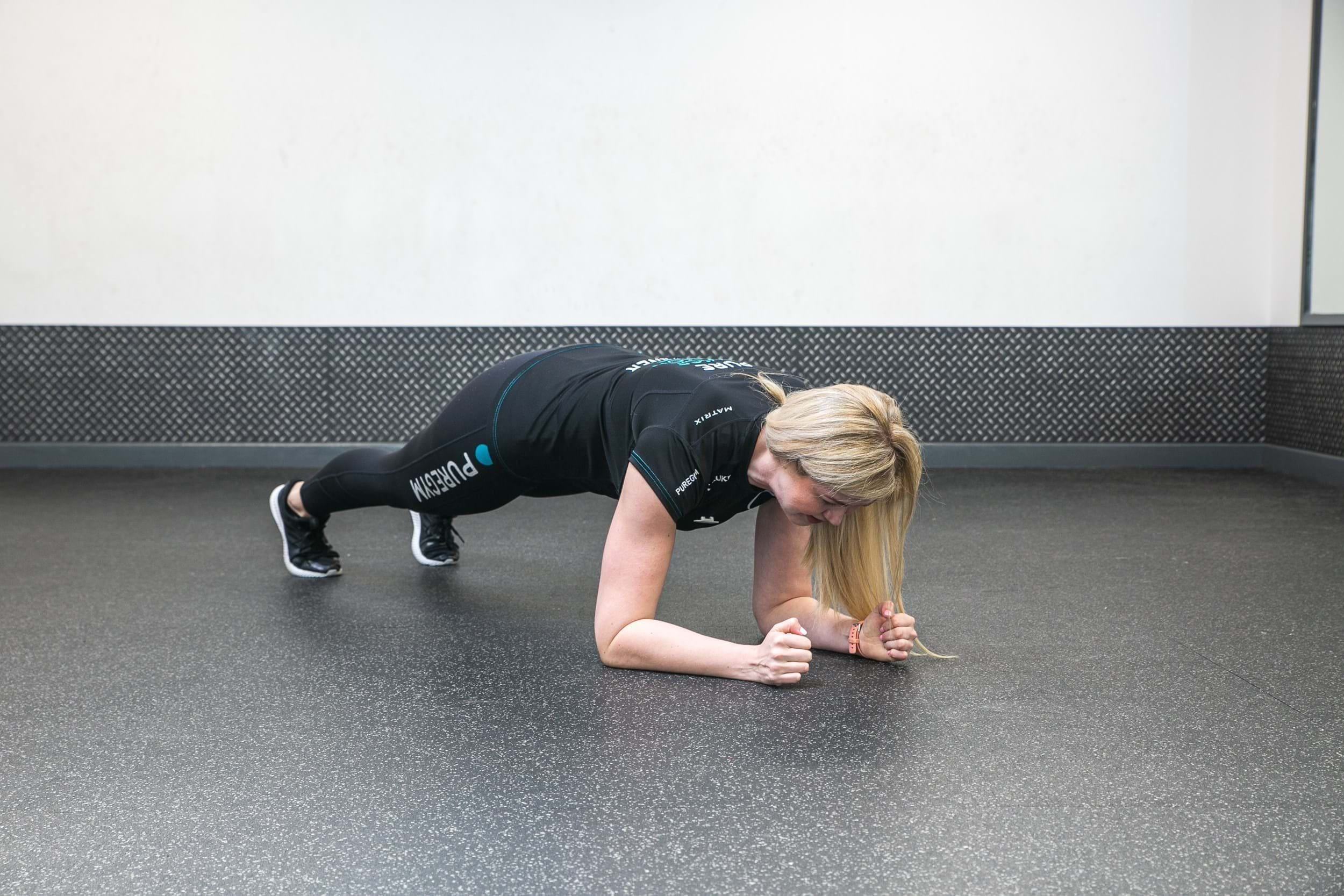 How to do an up down plank