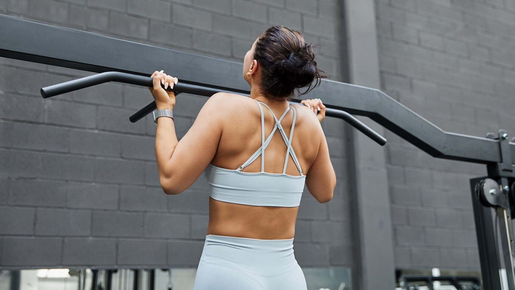 woman doing a chin up