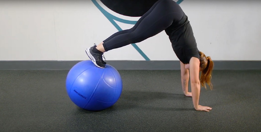 How To Do Swiss Ball Pikes PureGym